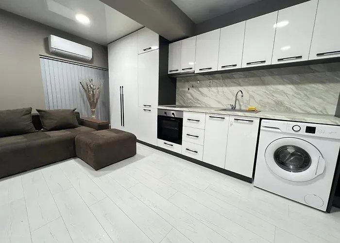 Nj Modigliani Style Apartment