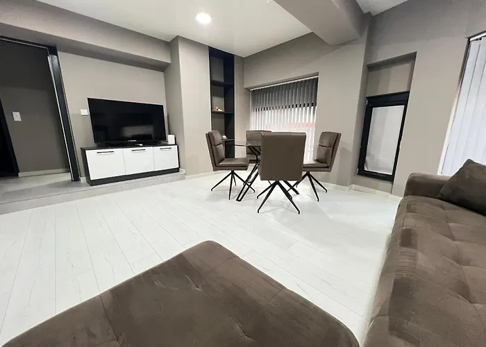 Nj Modigliani Style Apartment *